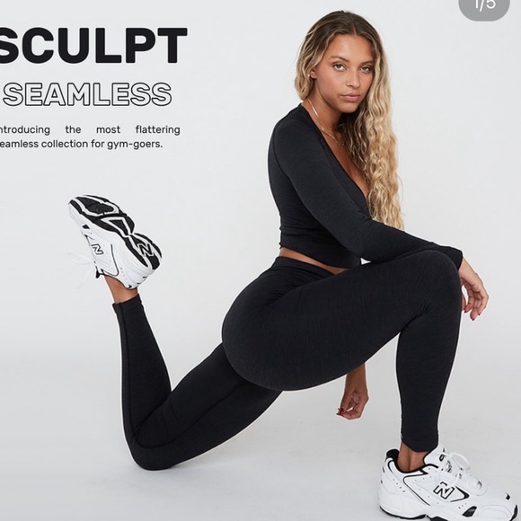 T/ala wearetala sculpt seamless wrap crop top in black - Picture 13 of 16